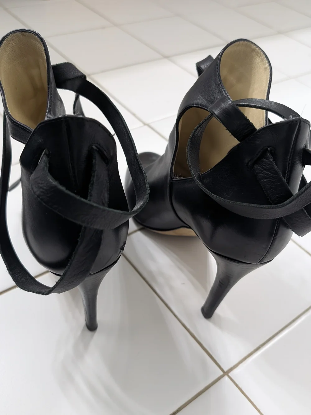Jimmy Choo please see
